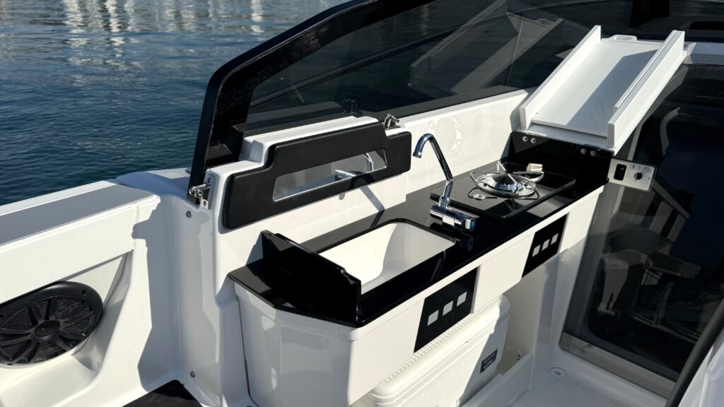 CS740_Exterior_120