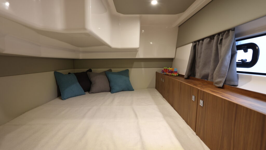 Interior_Cabins_40