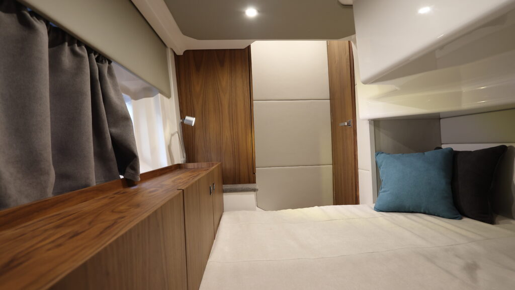 Interior_Cabins_50