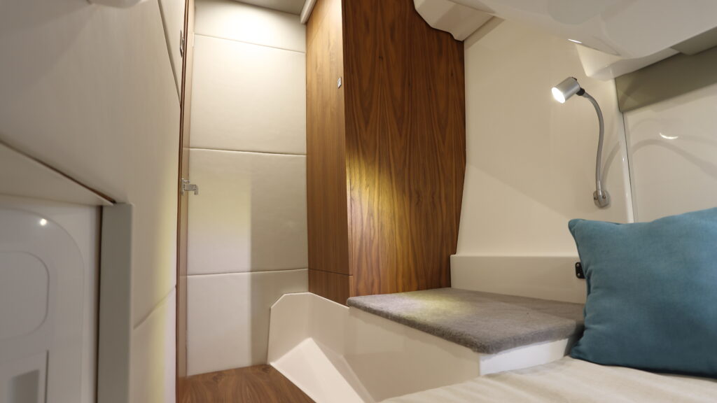 Interior_Cabins_70