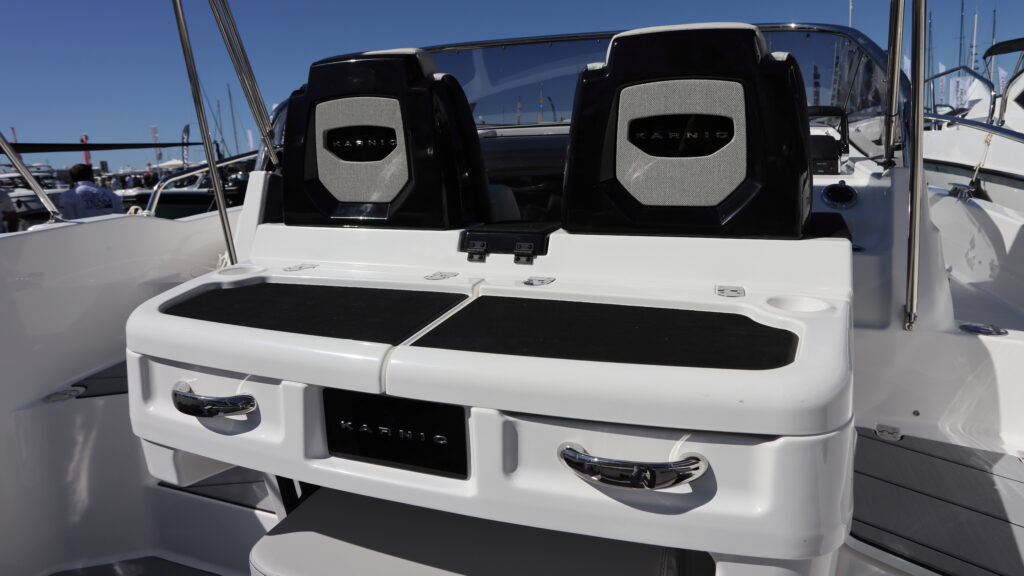 SL902_Exterior_040